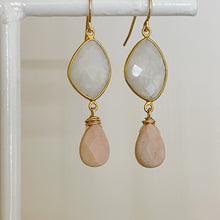 Load image into Gallery viewer, Moonstone and Pink Opal Earring