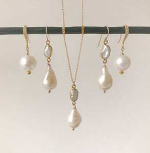 Baroque Pearl Gold Necklace
