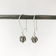 Load image into Gallery viewer, Medium Oxidized Sterling Earring